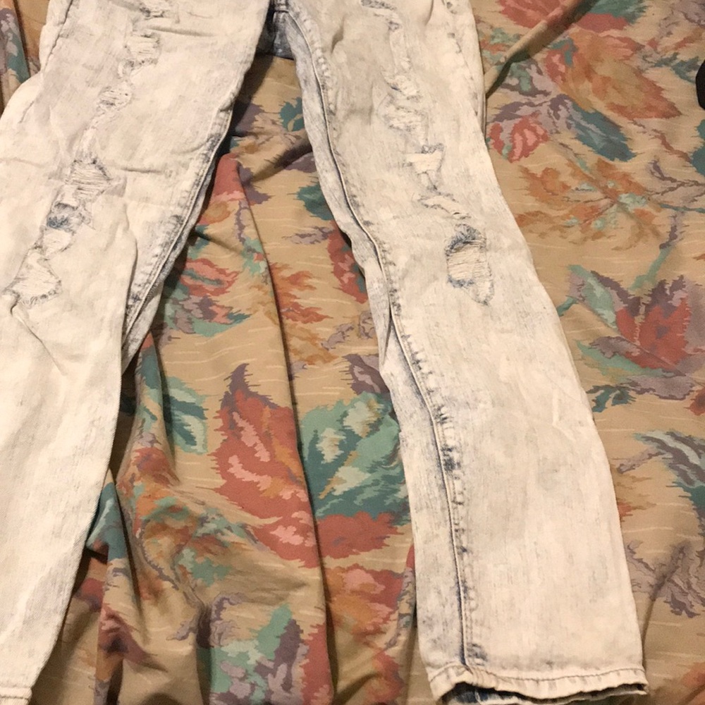Jeans - Picture 3 of 3